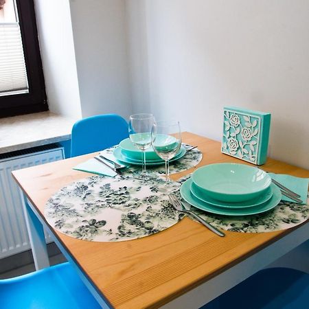 Apartament Turkusowy Swietoduska 12 Люблин Экстерьер фото